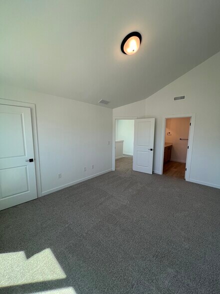 Building Photo - 17828 NW 10th Pl