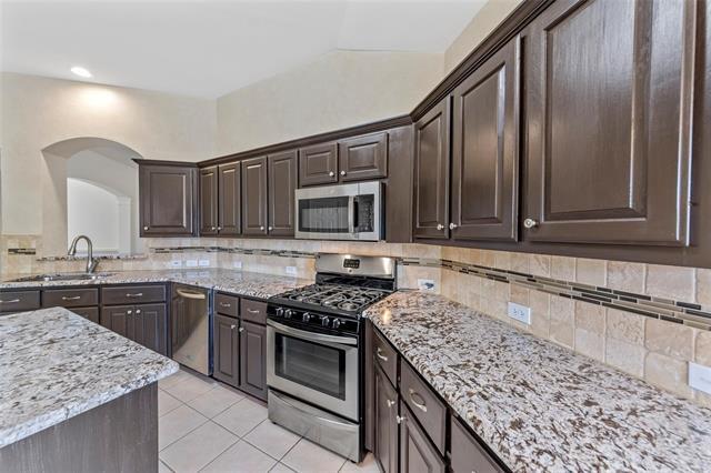 Building Photo - 10616 Red Cedar Dr