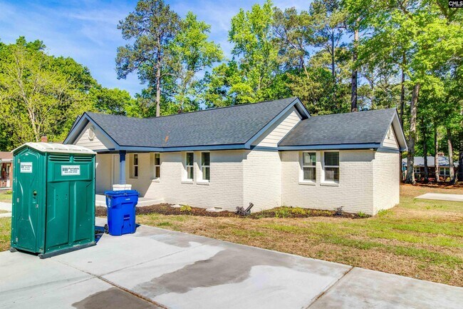 Building Photo - 2327 Willow St