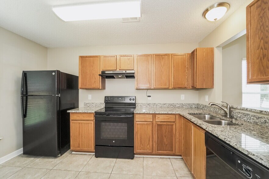 Building Photo - 3441 Braden Dr