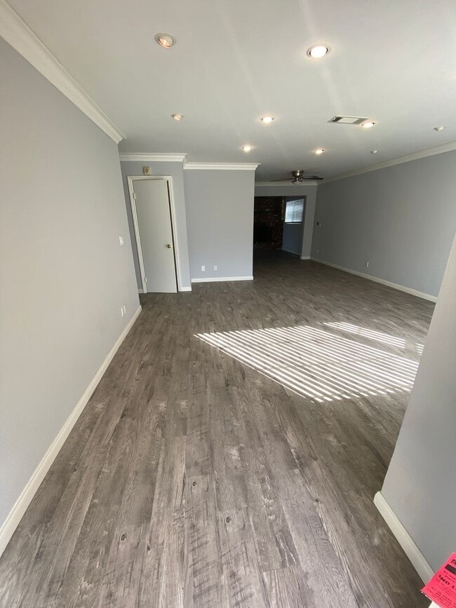 Building Photo - Harbor City- Single Family Home