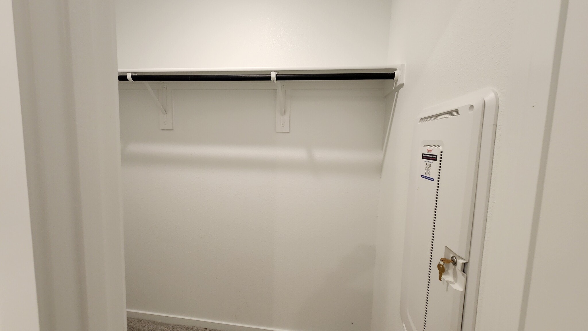 Primary walk-in closet - 3013 Burmese St