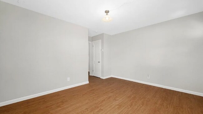 Building Photo - 35 St Sebastian Ln