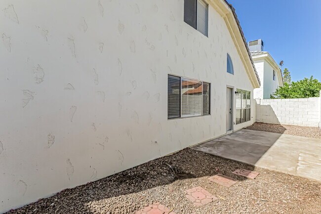 Building Photo - 3410 W Frankfurt Dr