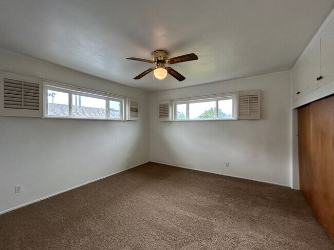 Building Photo - 5074 La Dorna St