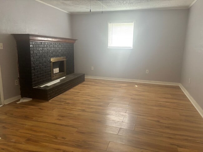 Building Photo - 2829 Comfort St
