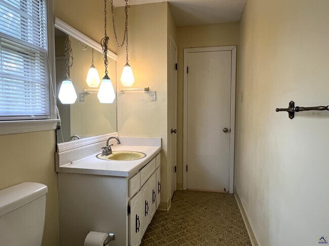 Building Photo - 3700 Dean Dr