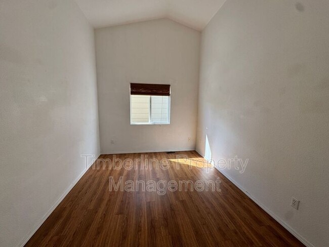 Building Photo - 3758 Pony Tracks Dr