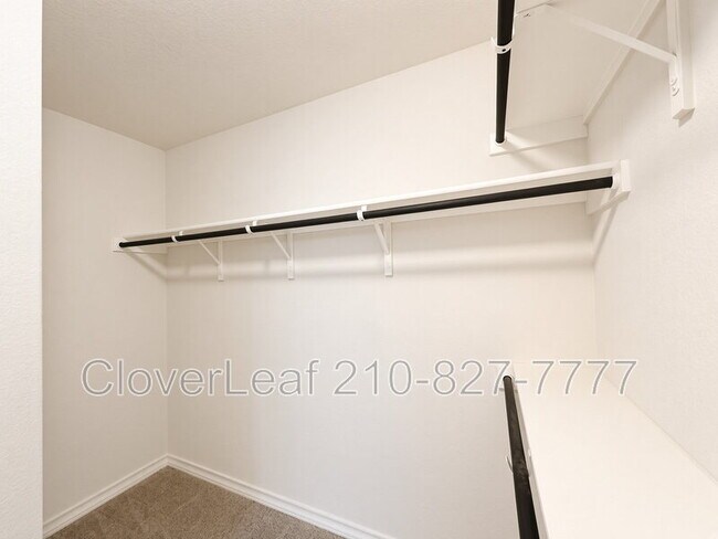 Building Photo - 8936 Taylor Grv