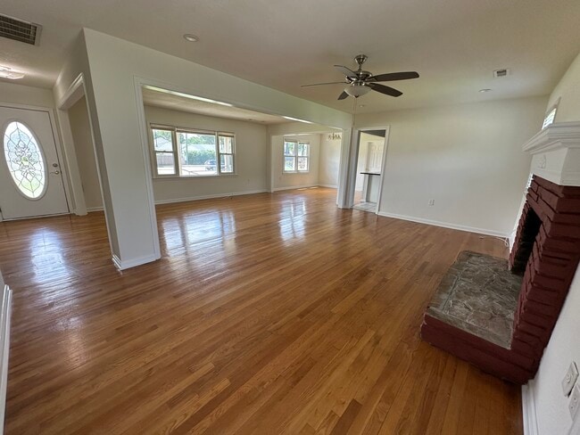Building Photo - 752 Kempsville Rd