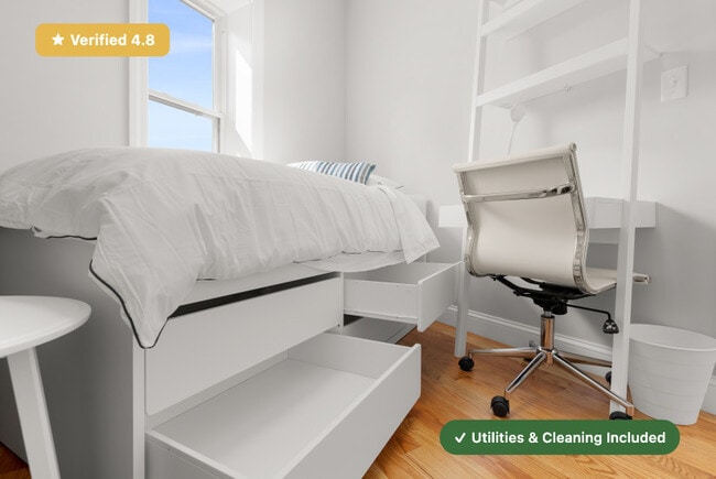 Building Photo - Furnished Private Bedroom in North End