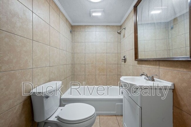 Building Photo - 317 E 17th St