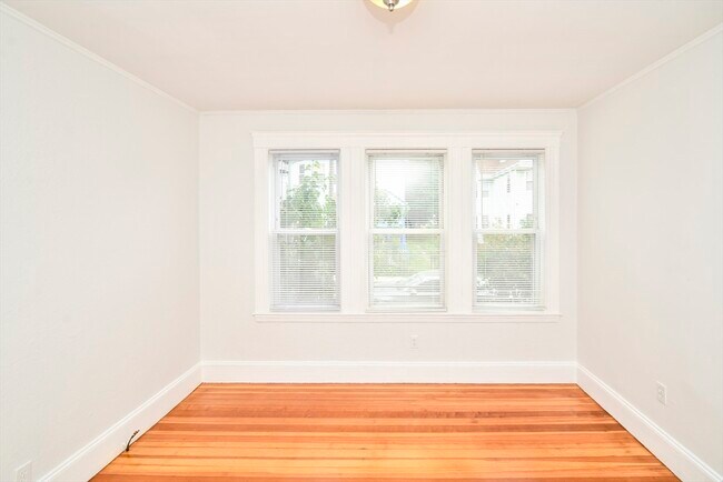 Building Photo - 21 Shafter St