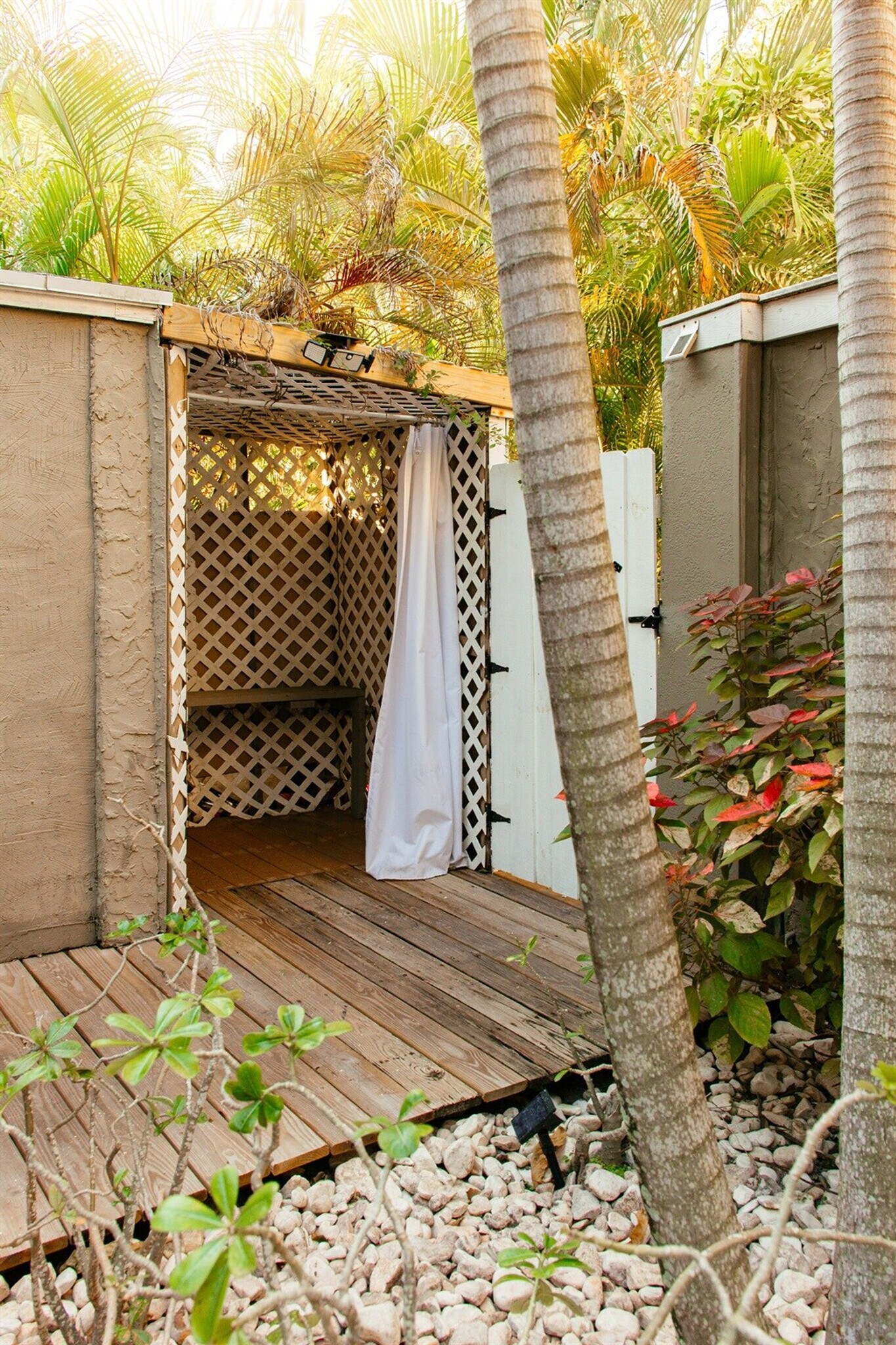 Building Photo - 521 28th St