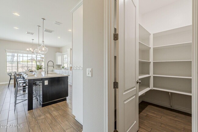 Building Photo - 3310 E Los Gatos Dr