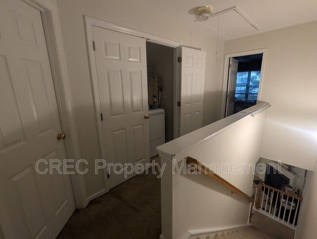 Building Photo - 202 Twin Tree Dr