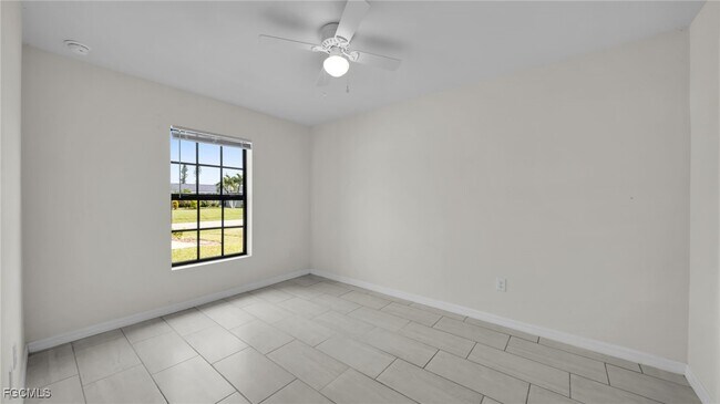 Building Photo - 1411-1413 Academy Blvd