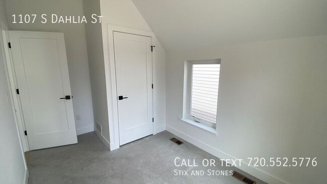 Building Photo - **MOVE IN SPECIAL OFFER!! ** Desirable 3 b...