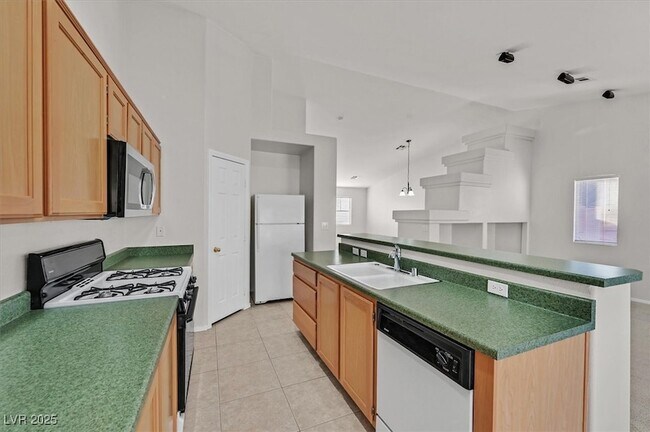 Building Photo - 7504 Evening Falls Dr