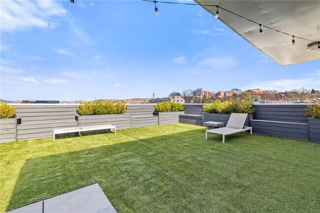 Building Photo - 3725 Butler St