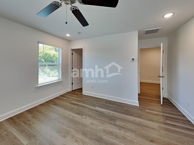 Building Photo - 4015 Williams Pond Rd