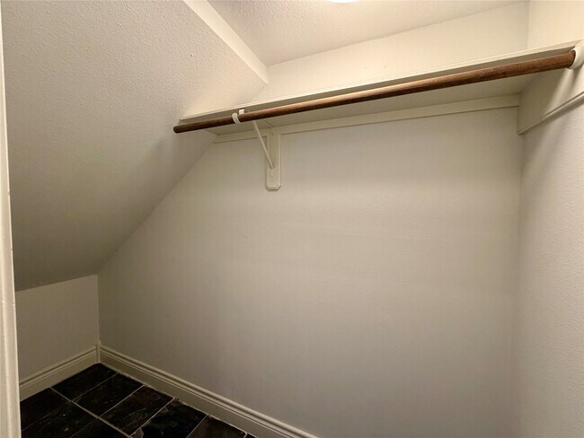 Building Photo - 5430 Crooms St