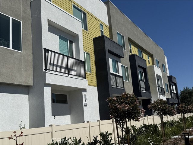 Building Photo - 243 S Sand Palm Dr