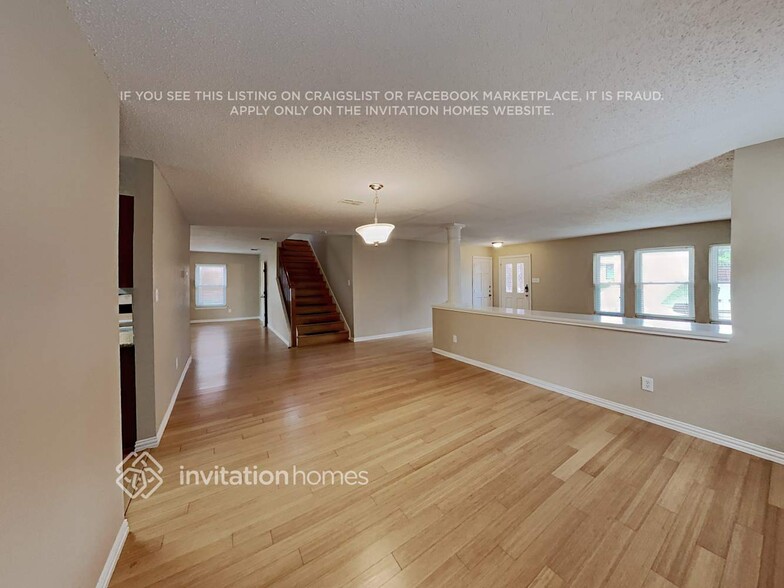 Building Photo - 104 Ellicott Dr