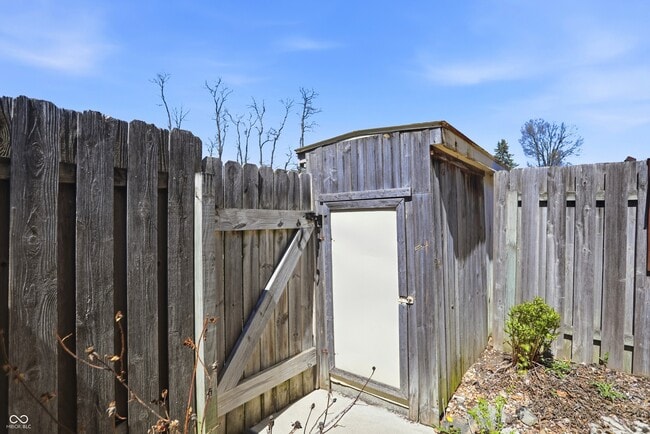 Building Photo - 4 Druid Hill Ct