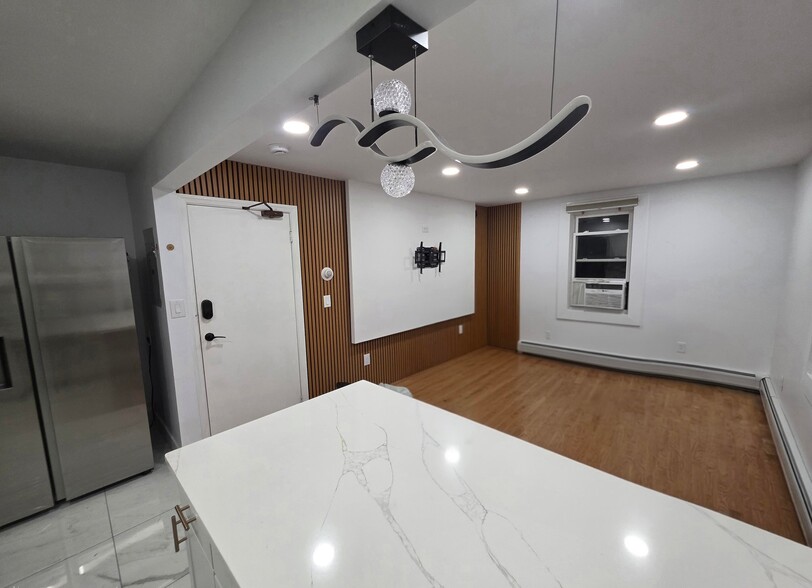 Building Photo - 478 Fabyan Pl