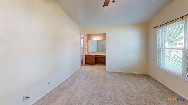 Building Photo - 1810 Gautier Ave