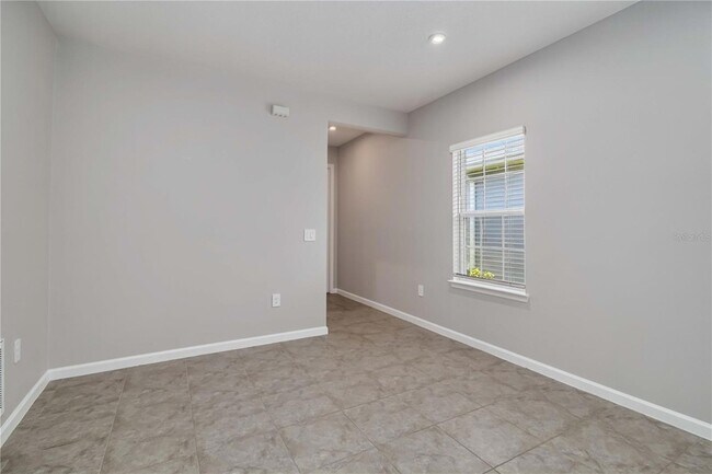Building Photo - 4525 Pippin Ln
