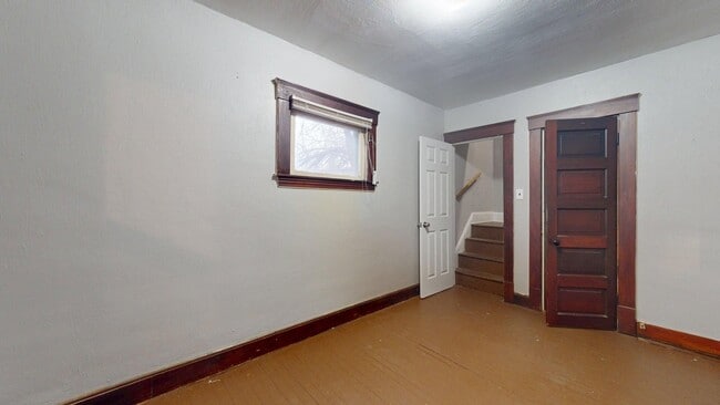 Building Photo - 3865 W 16th St