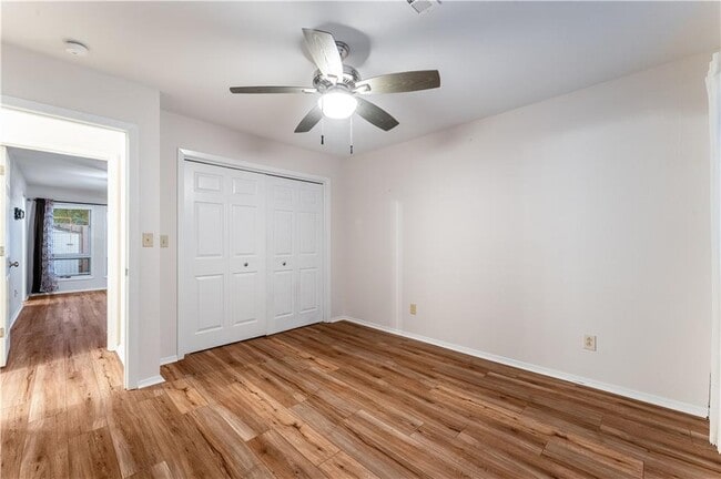 Building Photo - 17 Mellor Ln