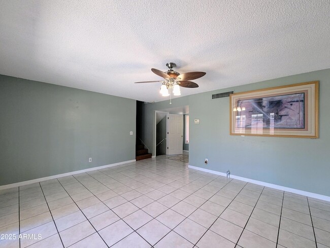 Building Photo - 4019 W San Miguel Ave