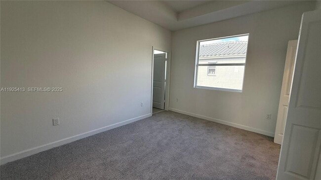 Building Photo - 1096 NW 2nd Ter