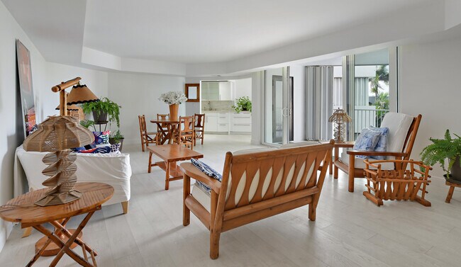 Building Photo - 2860 S Ocean Blvd