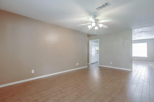Building Photo - 1013 Mccall Ave