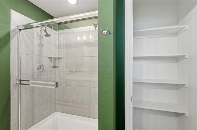 Building Photo - 412 Glenwick Ln