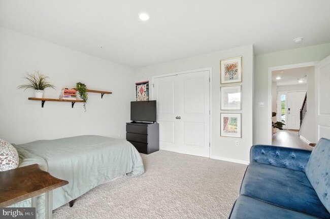 Building Photo - 5051 Silver Oak Dr