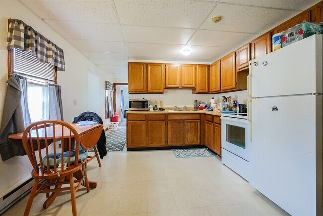 Building Photo - 31-33 Leicester St