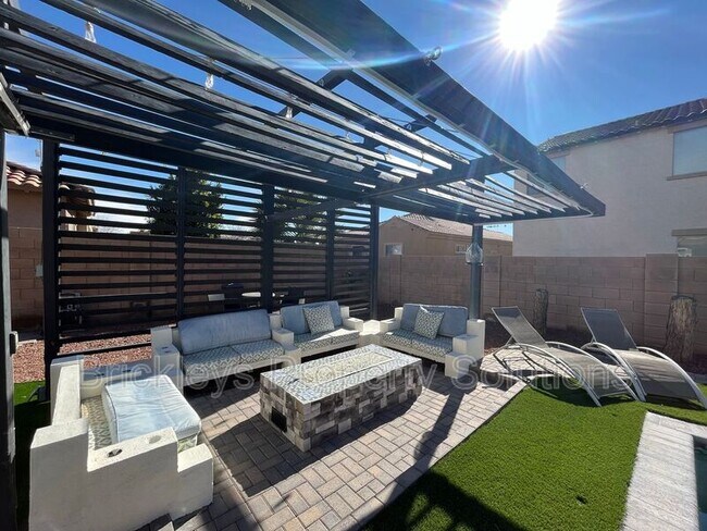 Building Photo - 20279 E Sonoqui Blvd