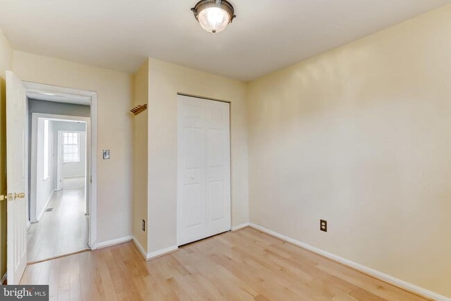 Building Photo - 2418 Hudson St