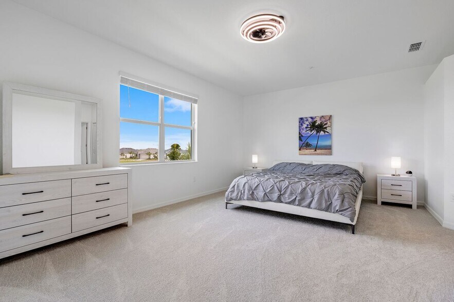 Building Photo - 15170 Bluffton Ln