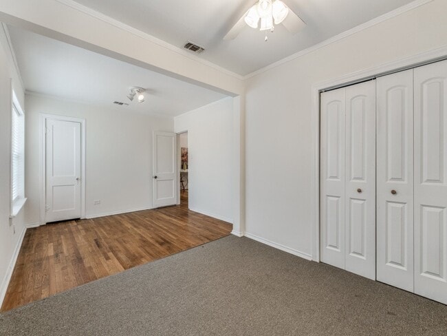 Building Photo - 525 Abiso Ave