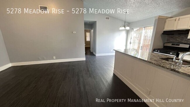 Building Photo - 5278 Meadow Rise St