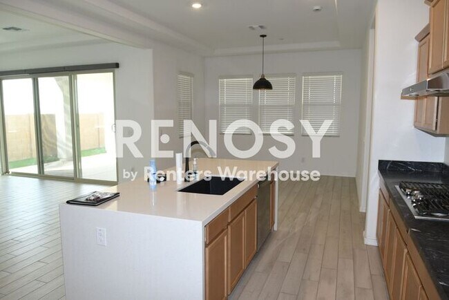 Building Photo - Almost New 4 Br+Den+Loft 3.5 Ba 3 Cg in Sienna Hills Next to Verrado in Buckeye