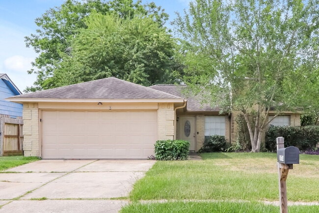 Building Photo - 18714 Andalusian Dr