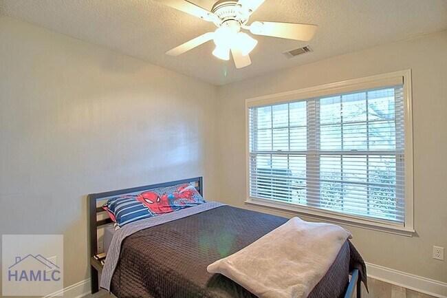 Building Photo - 77 Mancey Garrason Lp