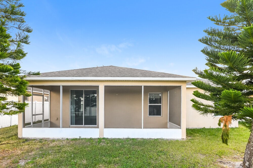 Building Photo - 5013 Brenton Manor Ave